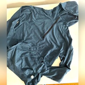 VUORI Men’s heathered performance 3/4 zip Hoodie